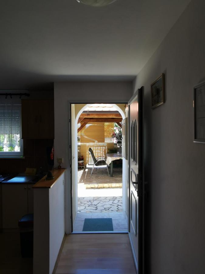 Apartmani Trupeljak Мандре Экстерьер фото