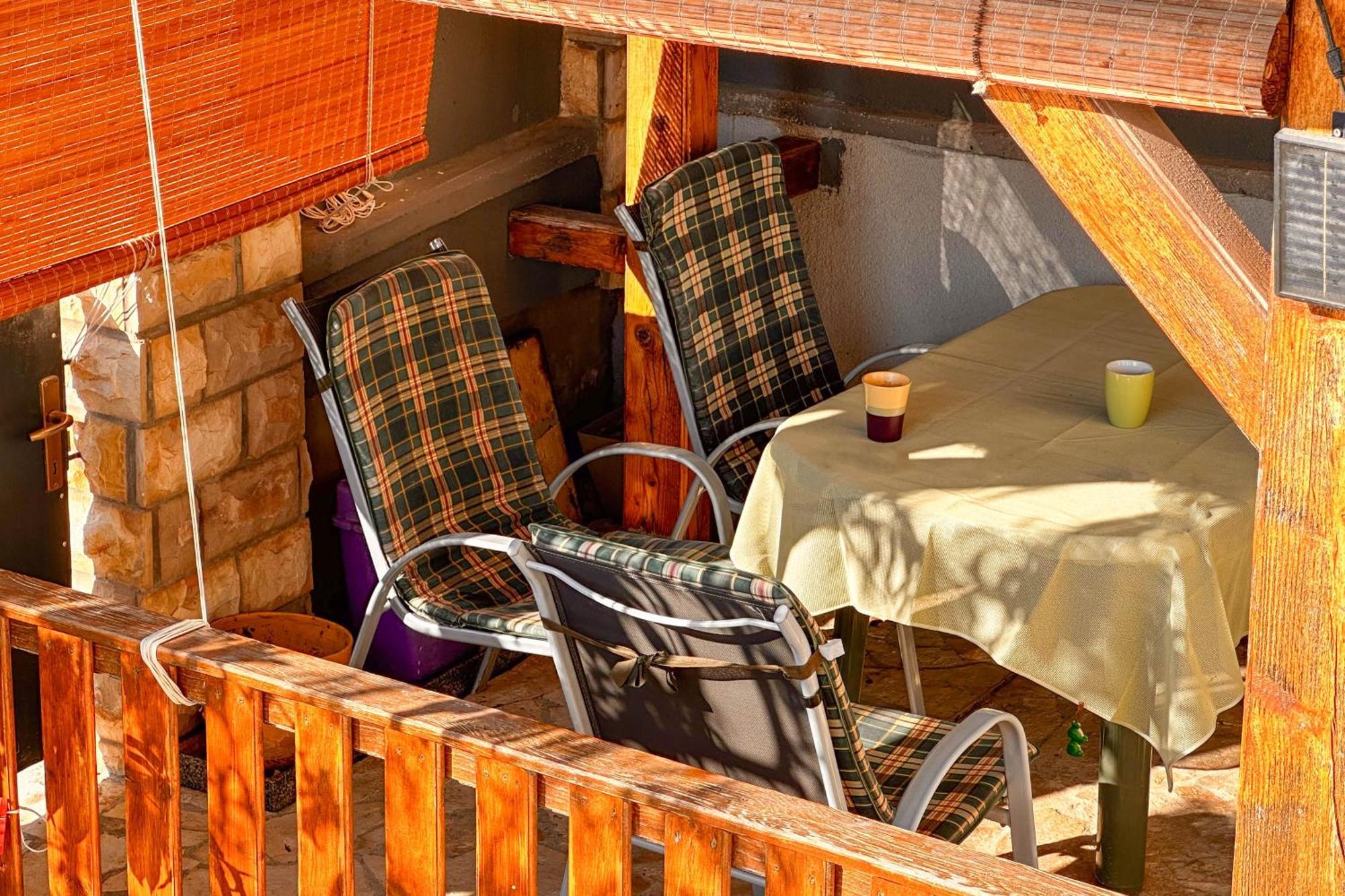 Apartmani Trupeljak Мандре Экстерьер фото